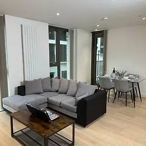 Royal Dock Luxury , London United Kingdom